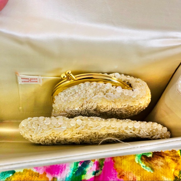 Vintage Beaded Purse with Coin Purse & Eyeglass Holder by Grande Mason Blanche - Picture 11 of 16